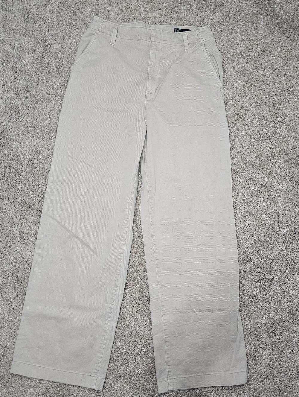 GAP Women's Loose Kaki Size 6